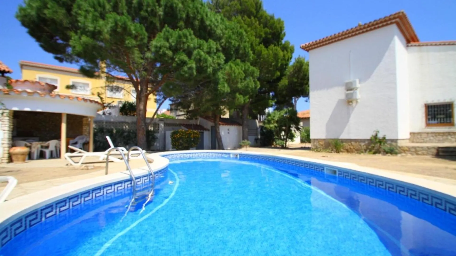 Ferienhaus Mit Privatpool Fuer 8 Personen Ca 204 Qm In Miami Platja, Costa Dorada Miami Playa